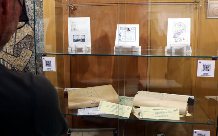 La Biblioteca Central expone una muestra sobre la historia de la pianola y su impacto en el mundo de la música